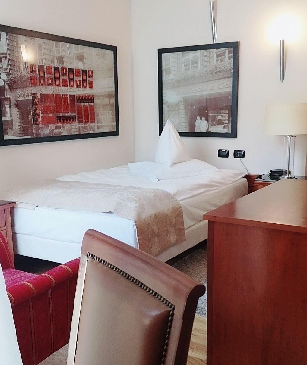 Hotel Paradis Cluj-Napoca Extérieur photo