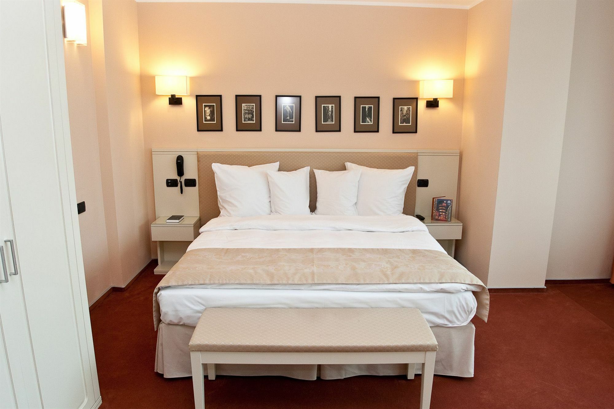 Hotel Paradis Cluj-Napoca Extérieur photo